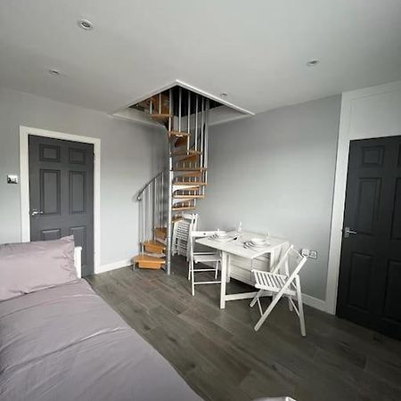 Superb Three Bed Garnant Duplex! Apartment Exterior photo