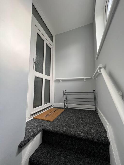 Superb Three Bed Garnant Duplex! Apartment Exterior photo