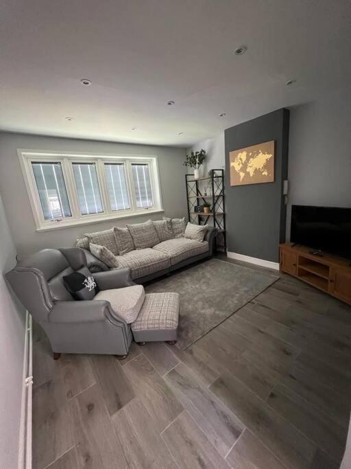 Superb Three Bed Garnant Duplex! Apartment Exterior photo