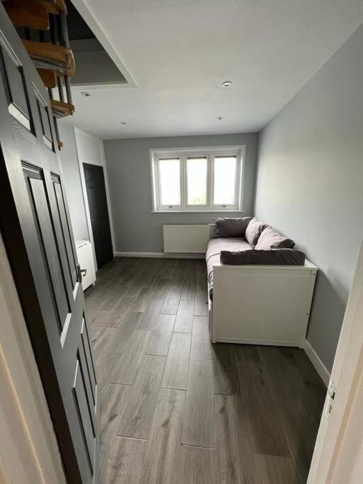 Superb Three Bed Garnant Duplex! Apartment Exterior photo